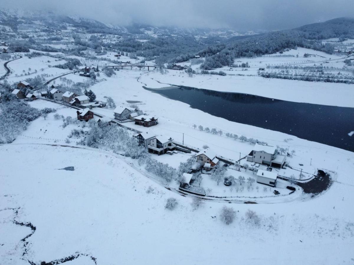 Vikendica Bosnjak Prozor Exterior foto